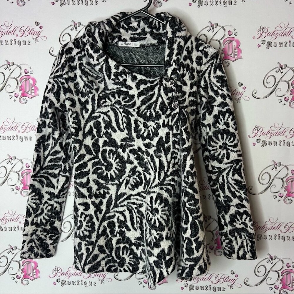 Tonic cardigan Black and White button up Sweater with Intricate Design